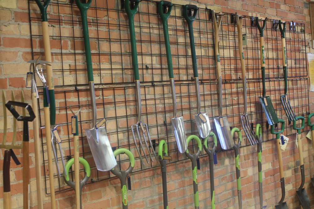 58 Lee Valley garden tools